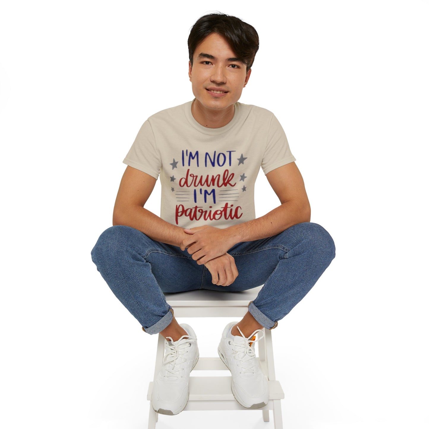 I'M NOT DRUNK, I 'M PATRIOTIC | WOMEN T-SHIRT | FOR GIFT GIVING SEASON | INDEPENDENT, BIRTHDAY, ANNVERSARY AND CHRISTMAS
