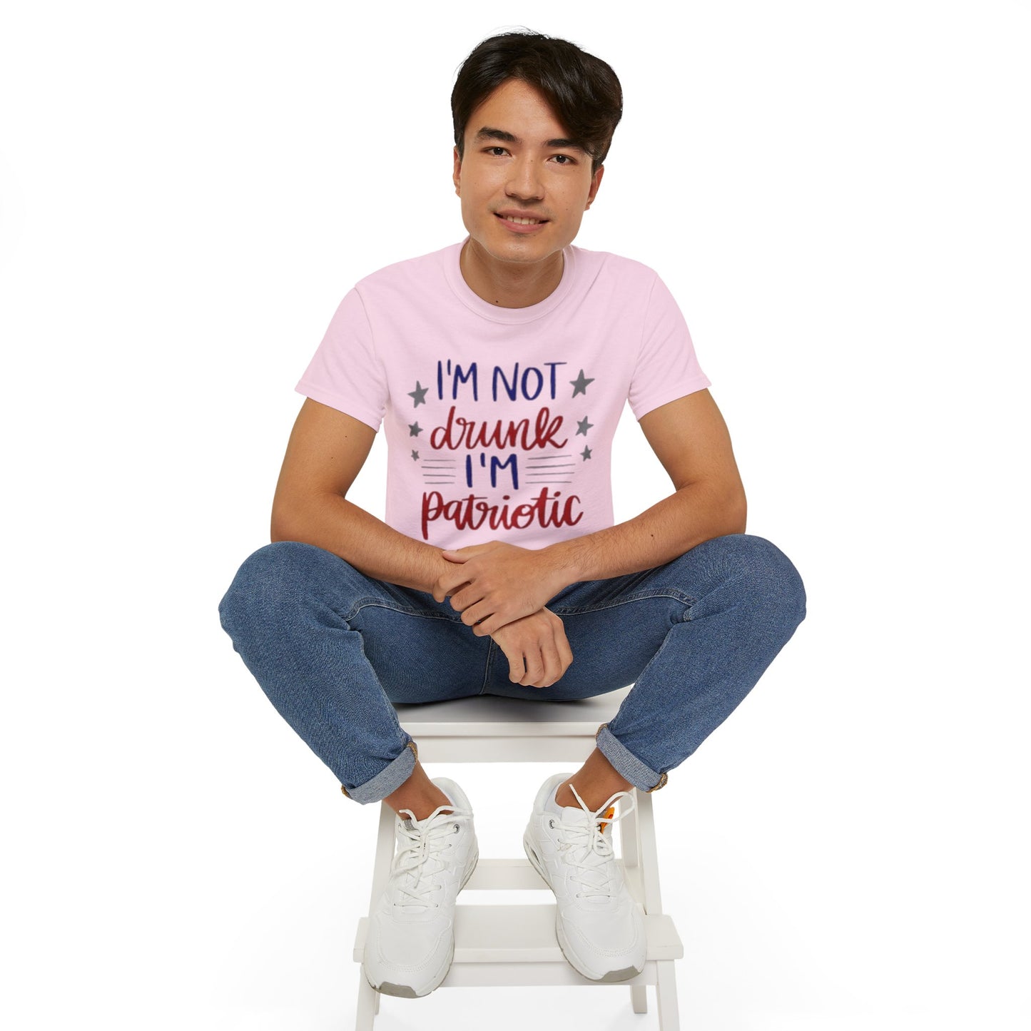 I'M NOT DRUNK, I 'M PATRIOTIC | WOMEN T-SHIRT | FOR GIFT GIVING SEASON | INDEPENDENT, BIRTHDAY, ANNVERSARY AND CHRISTMAS