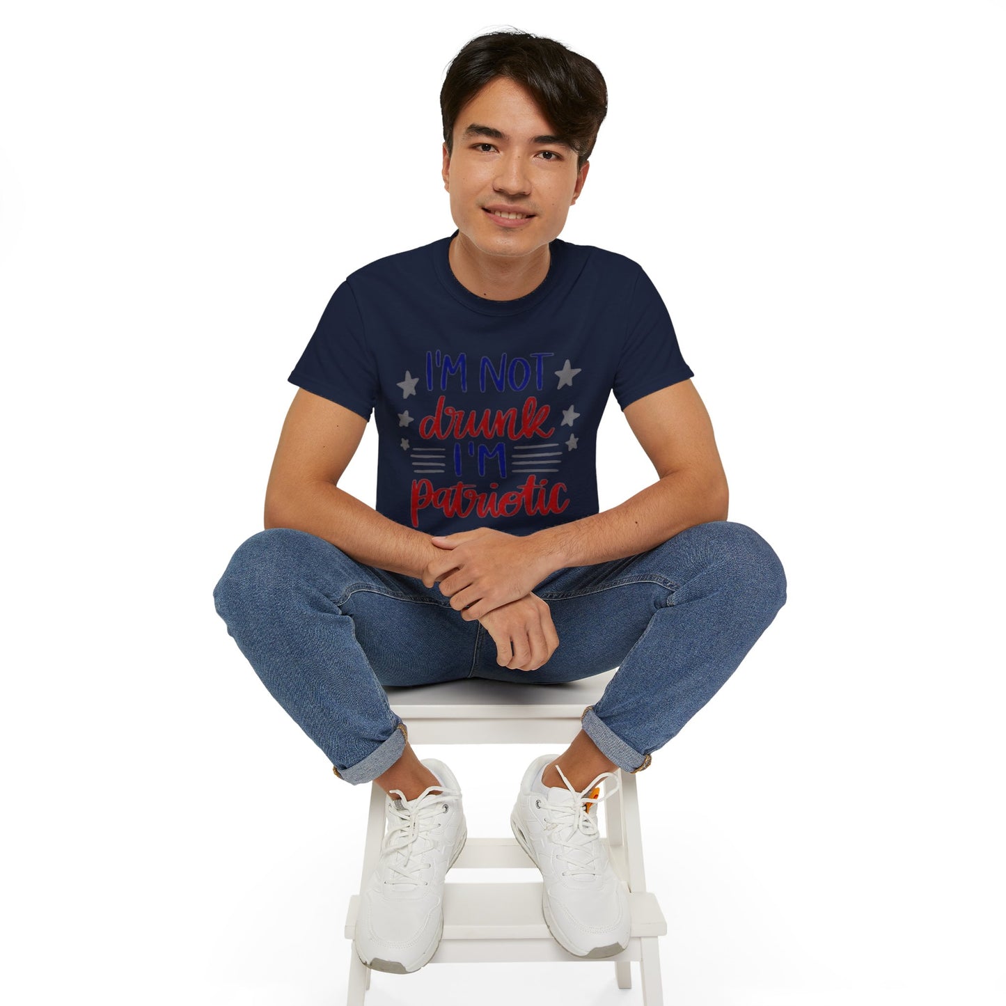 I'M NOT DRUNK, I 'M PATRIOTIC | WOMEN T-SHIRT | FOR GIFT GIVING SEASON | INDEPENDENT, BIRTHDAY, ANNVERSARY AND CHRISTMAS