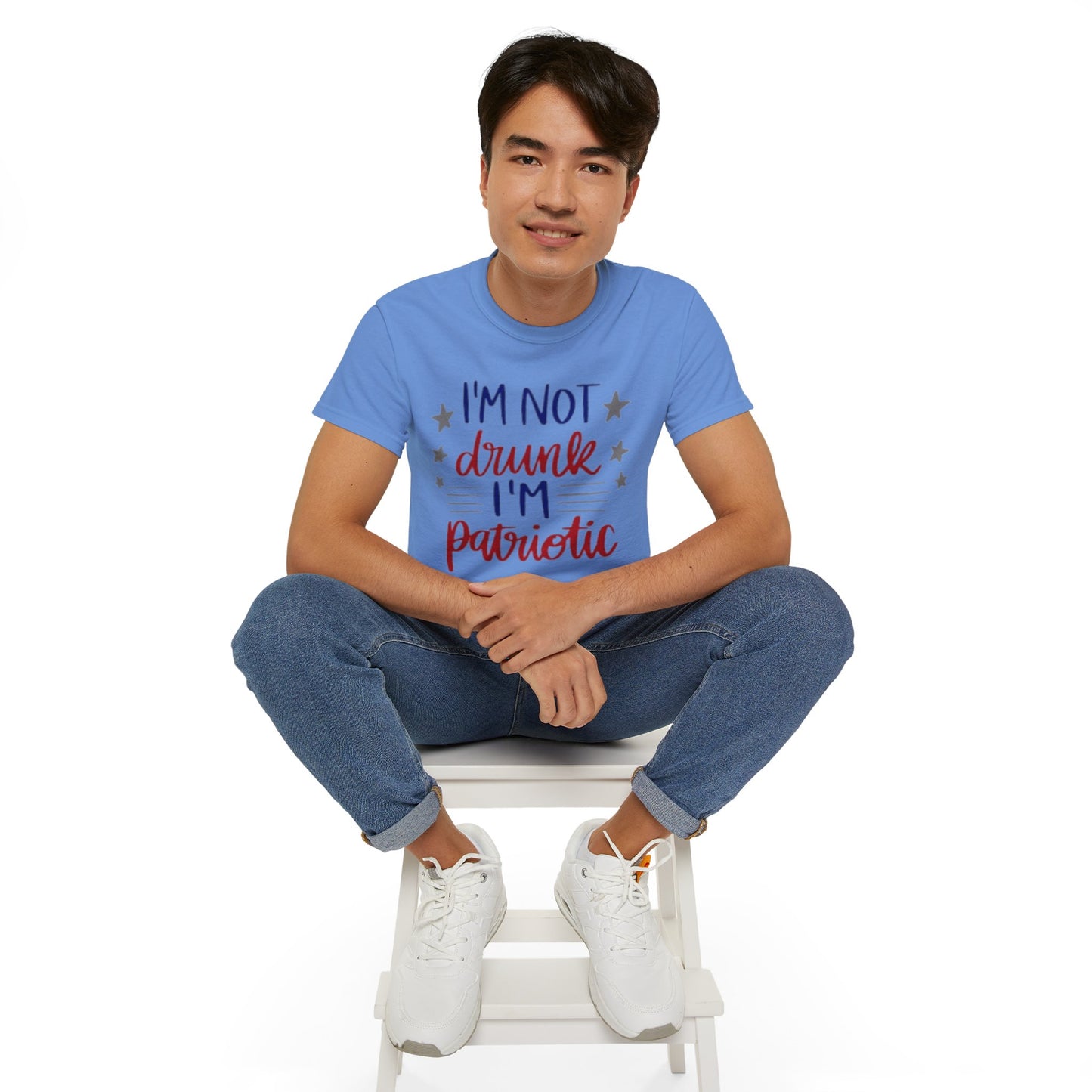 I'M NOT DRUNK, I 'M PATRIOTIC | WOMEN T-SHIRT | FOR GIFT GIVING SEASON | INDEPENDENT, BIRTHDAY, ANNVERSARY AND CHRISTMAS